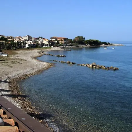 Apartment L'attico Del Capitano: Loft Con Terazza Sul Mare Caronia Marina